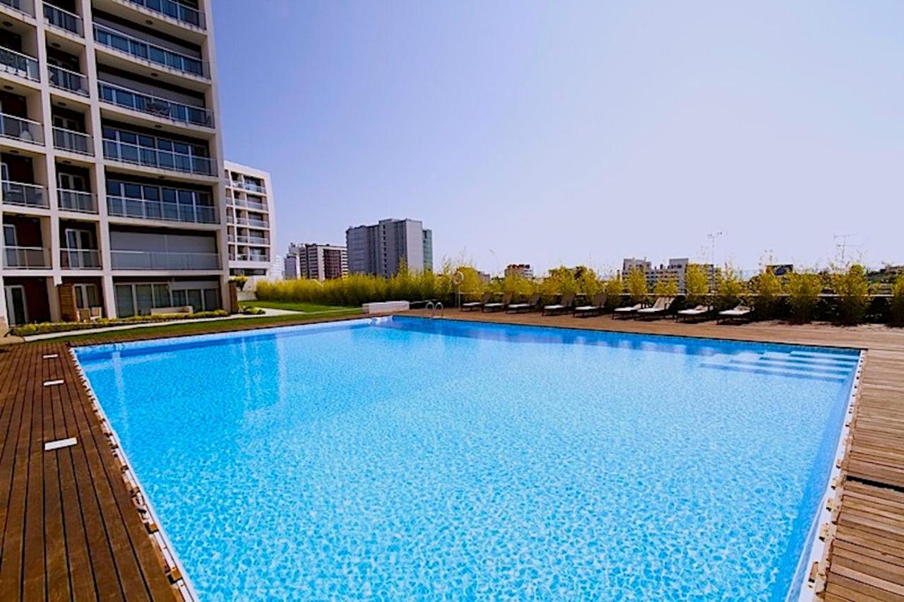 New Loft With Swimming Pool At Parque Das Nacoes! Lisboa Exteriör bild